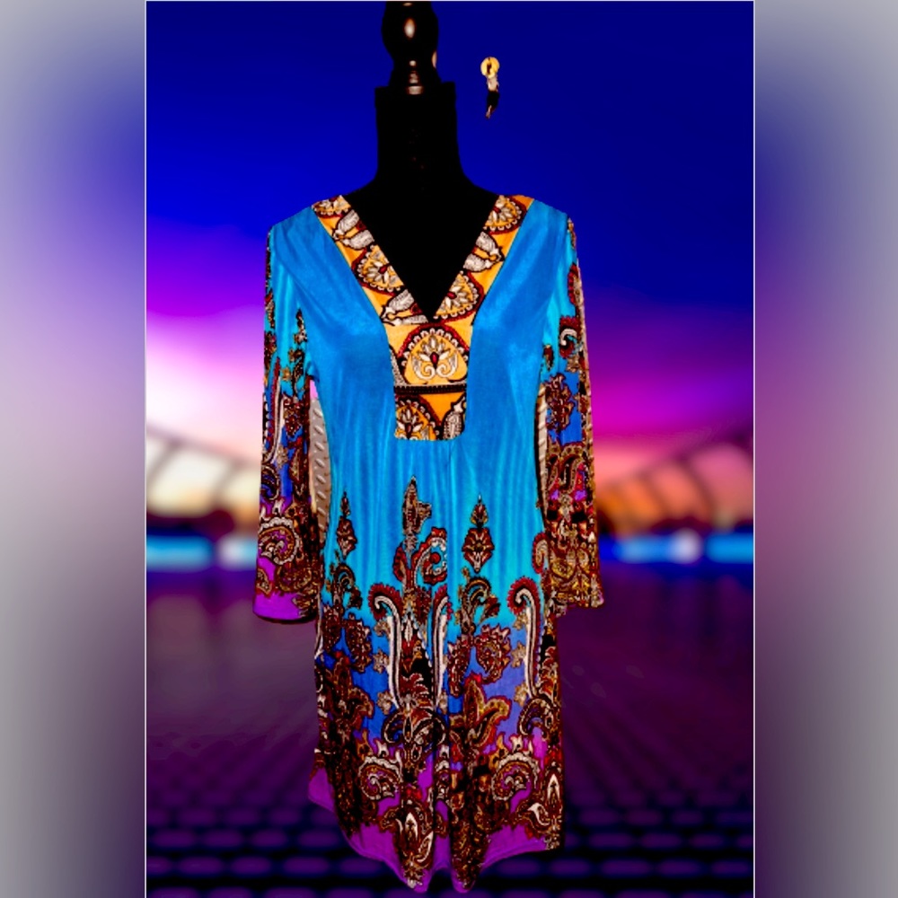 Beautiful dress/shirt. It is a 1x but can definitely be worn as a dress.
